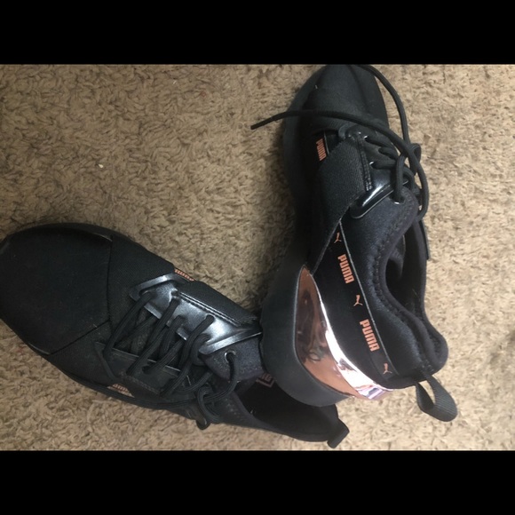 Puma Shoes - Puma rose gold